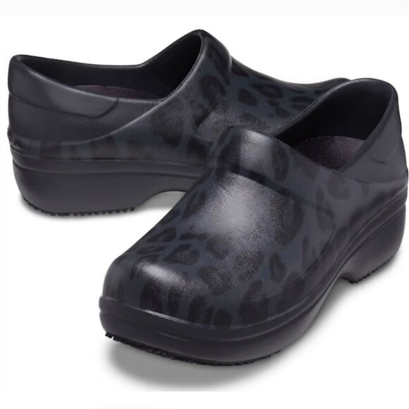 Crocs Dual Comfort Neria Pro II Clogs Mules - Picture 1 of 9